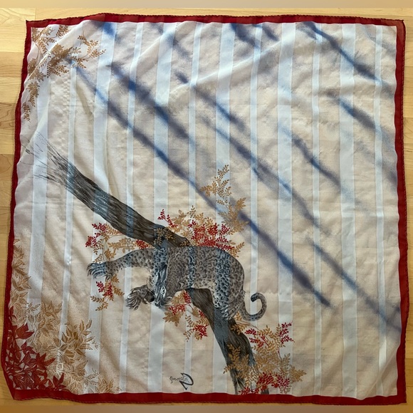 🐆Vintage 70s Gim Renoir Square Cheetah Scarf Blue & White | Red Border | 33" Sq - Picture 10 of 17